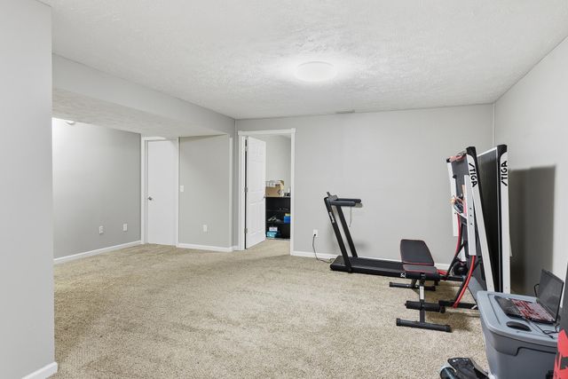 123 WOODBURY Circle, Council Bluffs, IA 51503