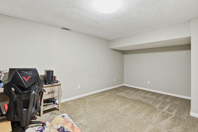 123 WOODBURY Circle, Council Bluffs, IA 51503