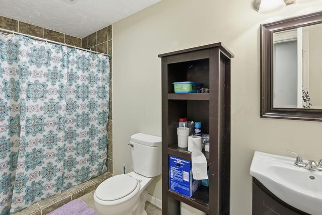123 WOODBURY Circle, Council Bluffs, IA 51503