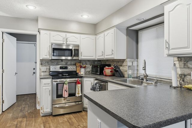 123 WOODBURY Circle, Council Bluffs, IA 51503