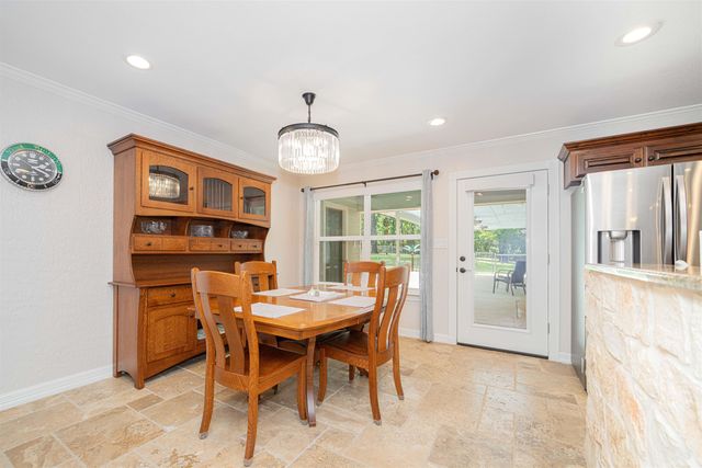 303 County Road 2310, Mineola, TX 75773