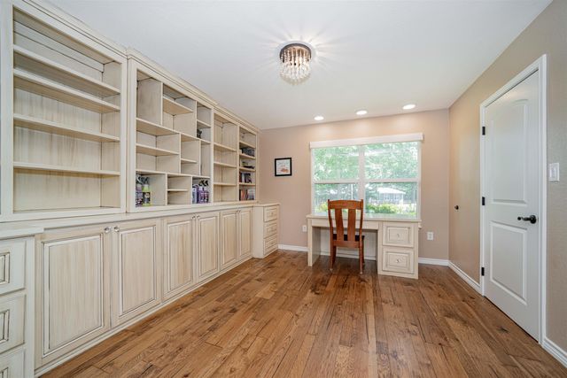 303 County Road 2310, Mineola, TX 75773