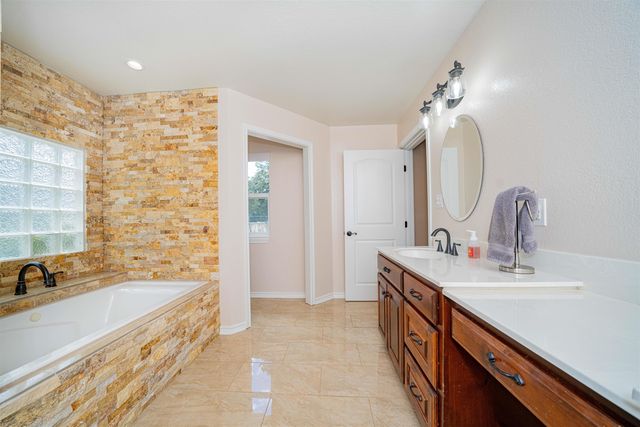 303 County Road 2310, Mineola, TX 75773