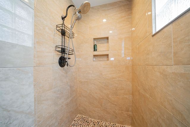 303 County Road 2310, Mineola, TX 75773