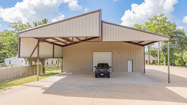 303 County Road 2310, Mineola, TX 75773