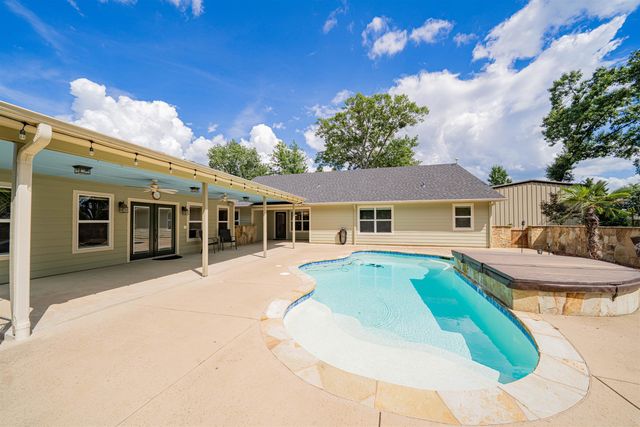 303 County Road 2310, Mineola, TX 75773