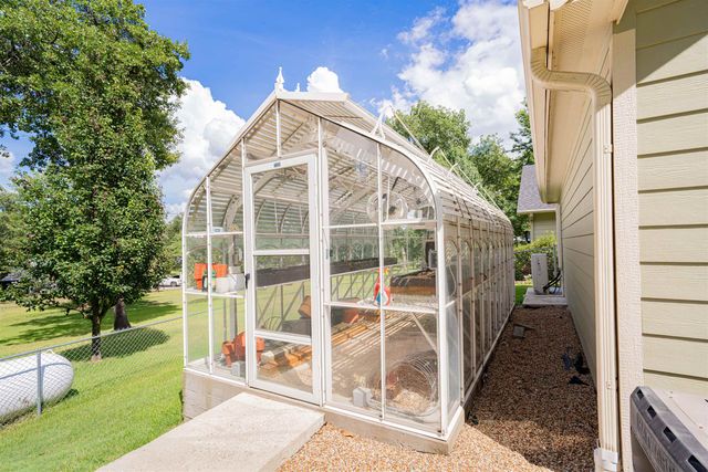 303 County Road 2310, Mineola, TX 75773