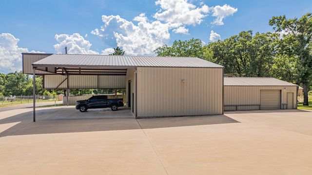 303 County Road 2310, Mineola, TX 75773