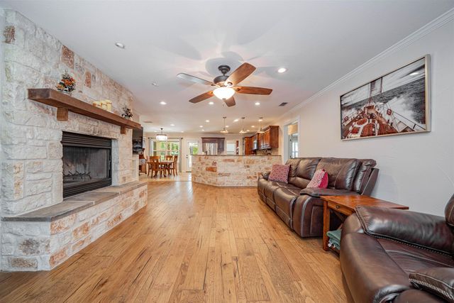 303 County Road 2310, Mineola, TX 75773