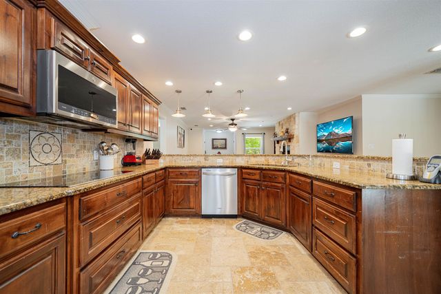 303 County Road 2310, Mineola, TX 75773