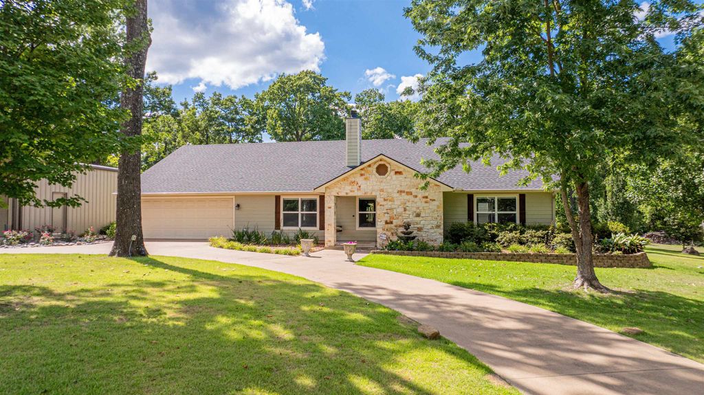 303 County Road 2310, Mineola, TX 75773