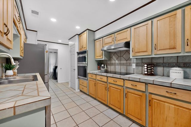 1413 Bowie, Corsicana, TX 75110