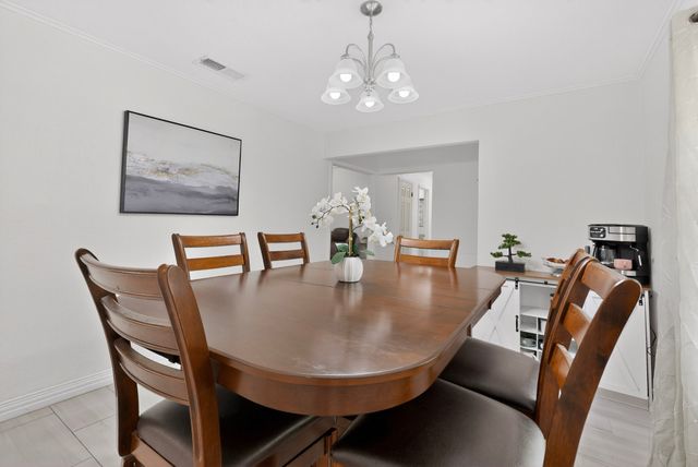 1413 Bowie, Corsicana, TX 75110