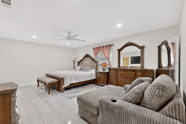 1413 Bowie, Corsicana, TX 75110