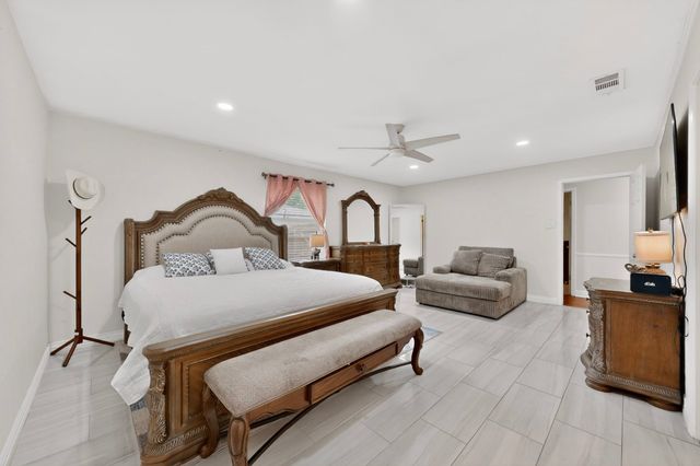 1413 Bowie, Corsicana, TX 75110