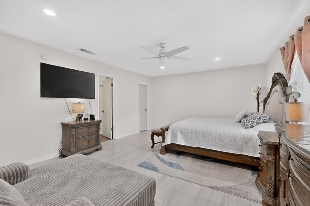 1413 Bowie, Corsicana, TX 75110