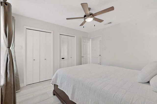 1413 Bowie, Corsicana, TX 75110