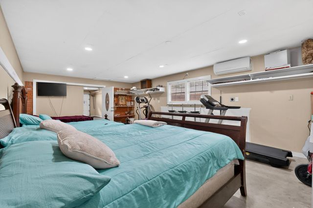 1413 Bowie, Corsicana, TX 75110