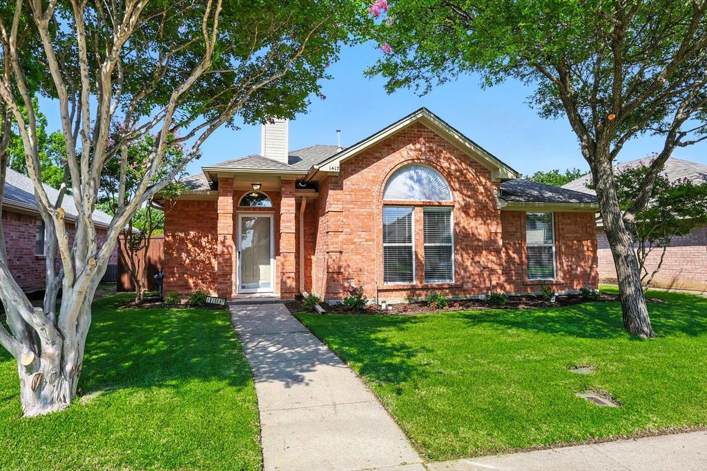 1417 Bregenz Lane, Lewisville, TX 75067