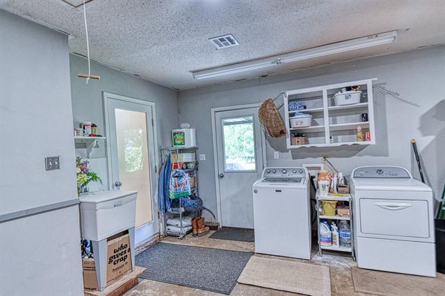 405 S Council Road, Newcastle, OK 73065