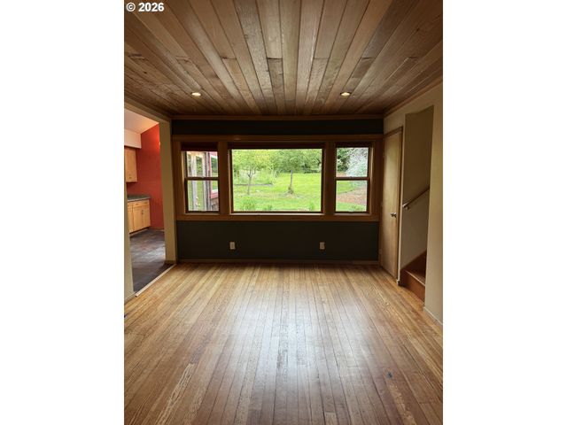 2359 COLUMBIA St, Eugene, OR 97403