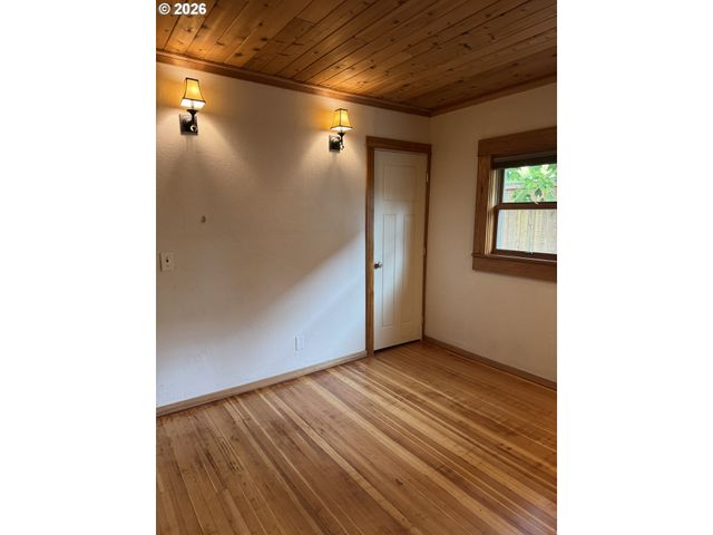 2359 COLUMBIA St, Eugene, OR 97403
