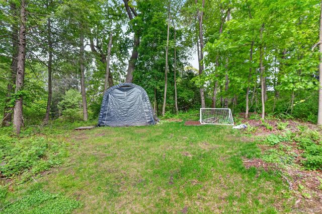 12 Ronnie Lane, Poughkeepsie, NY 12601