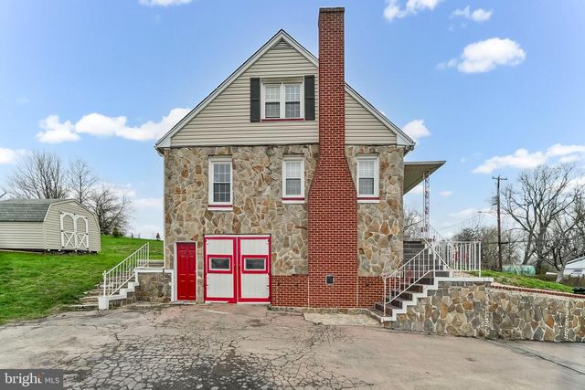 253 N GUERNSEY RD, West Grove, PA 19390