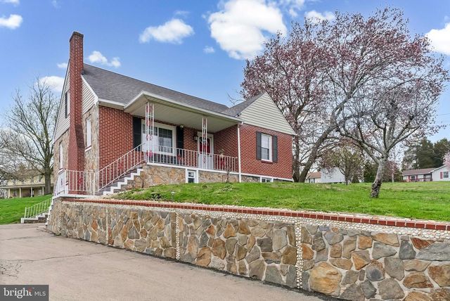 253 N GUERNSEY RD, West Grove, PA 19390