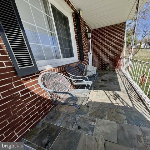 253 N GUERNSEY RD, West Grove, PA 19390