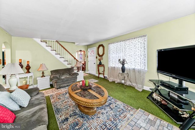 253 N GUERNSEY RD, West Grove, PA 19390