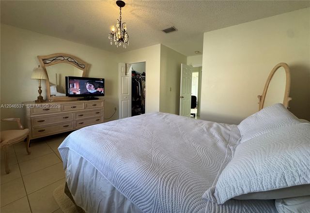 2365 W 74th Street, Hialeah, FL 33016