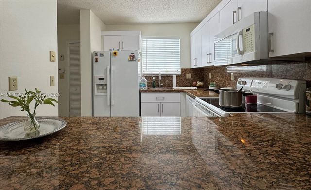 2365 W 74th Street, Hialeah, FL 33016