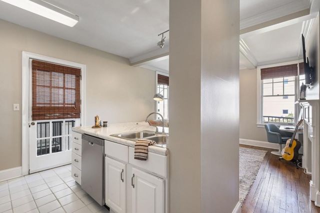 2840 Peachtree Road NW 406, Atlanta, GA 30305