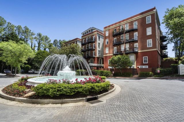 2840 Peachtree Road NW 406, Atlanta, GA 30305