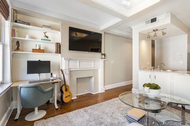 2840 Peachtree Road NW 406, Atlanta, GA 30305