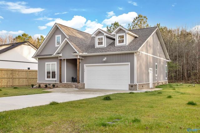 714 Forrest Avenue, Scottsboro, AL 35768