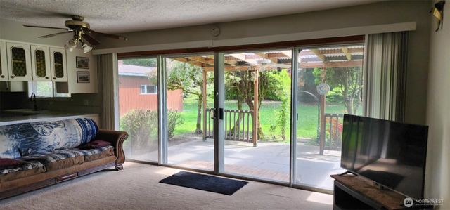 314 Insel Road, Woodland, WA 98674