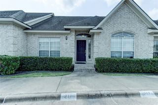 217 Navarro Drive, College Station, TX 77845