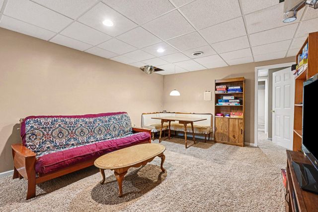 22300 Wynsmythe Drive, Mattawan, MI 49071