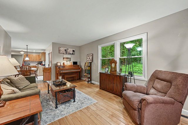 22300 Wynsmythe Drive, Mattawan, MI 49071