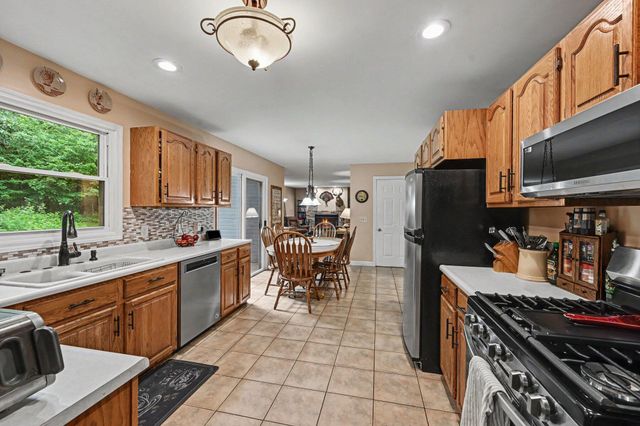 22300 Wynsmythe Drive, Mattawan, MI 49071