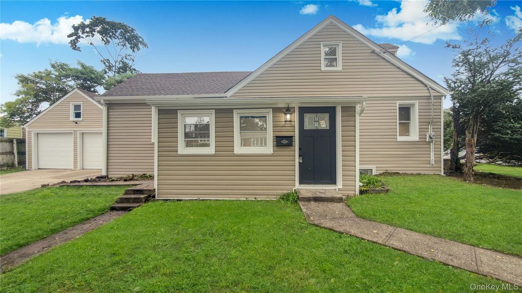 1180 Woodfield Road, Rockville Centre, NY 11570 — exterior