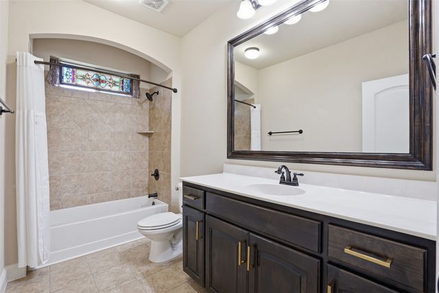 10508 Mustang Wells Drive, Fort Worth, TX 76126