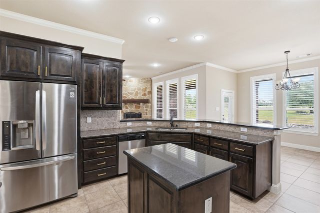 10508 Mustang Wells Drive, Fort Worth, TX 76126