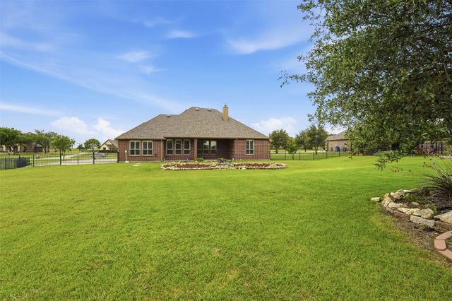 10508 Mustang Wells Drive, Fort Worth, TX 76126