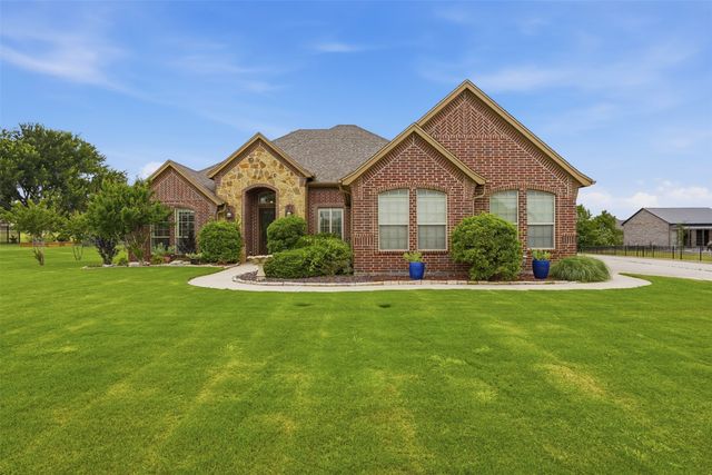 10508 Mustang Wells Drive, Fort Worth, TX 76126
