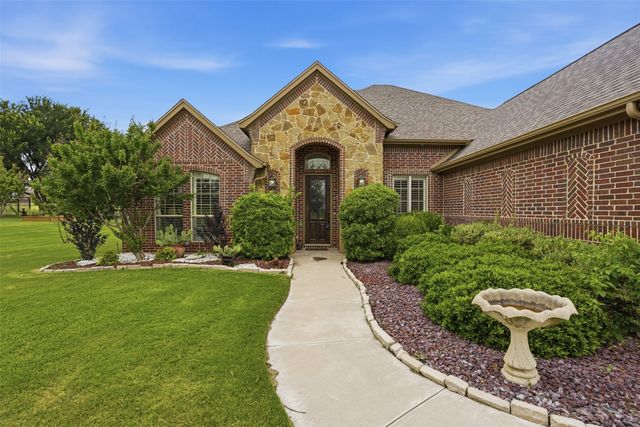 10508 Mustang Wells Drive, Fort Worth, TX 76126
