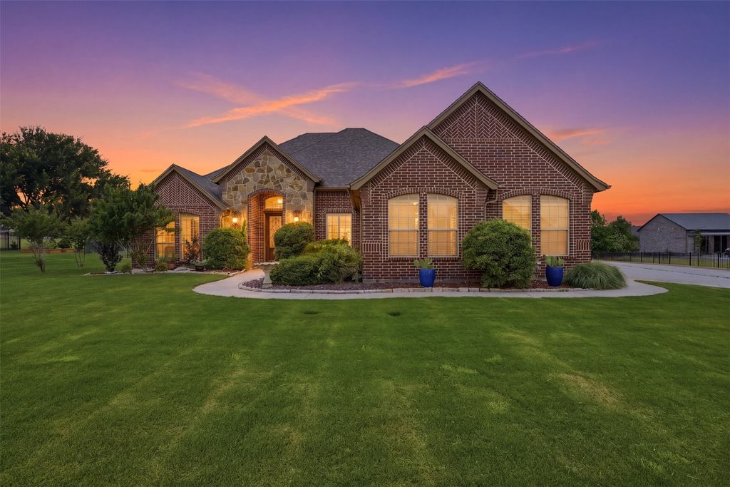 10508 Mustang Wells Drive, Fort Worth, TX 76126