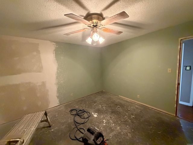 620 Dock Street, Rector, AR 72461